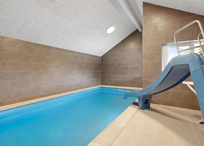 Дом отдыха Beautiful In With Sauna